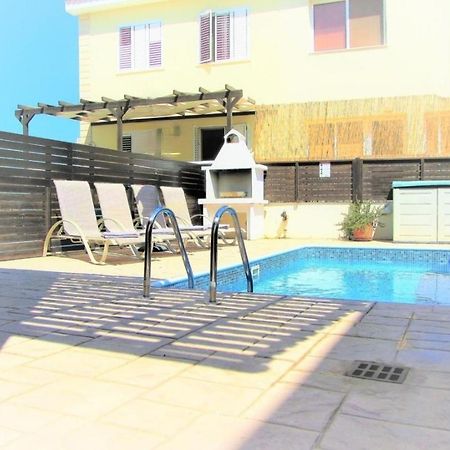 Villa Jade Paralimni Buitenkant foto
